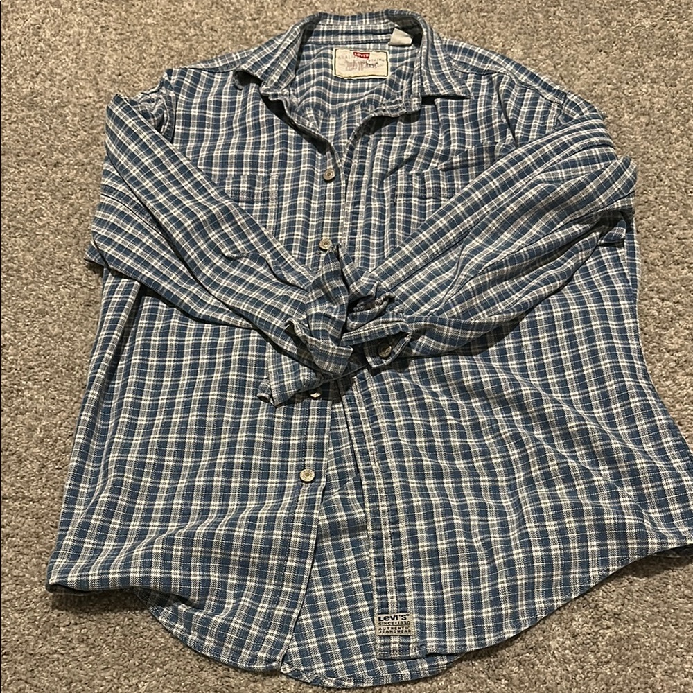 LEVI’s Blue Casual Button Down Shirt